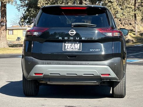 Used 2023 Nissan Rogue SV image 5