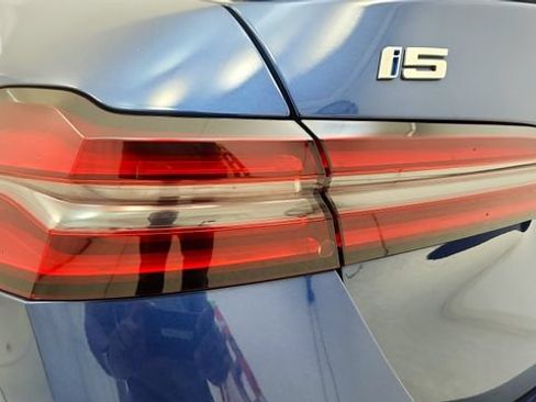Used 2026 BMW i5 eDrive40 w/ M Sport Package AWD/4WD image 27