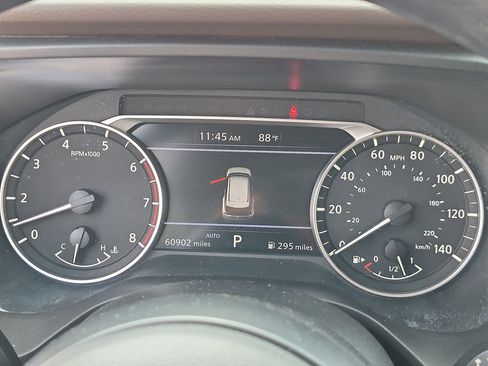Used 2023 Nissan Rogue S AWD/4WD image 18