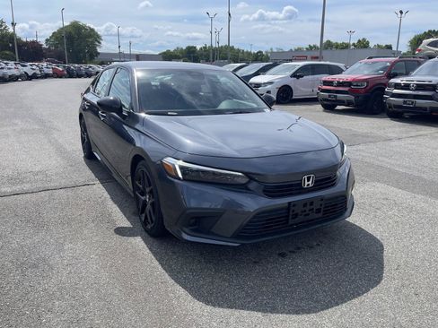Used 2024 Honda Civic Sport image 1