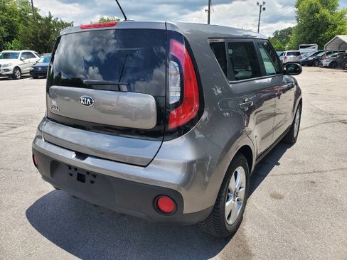 Used 2017 Kia Soul FWD image 7