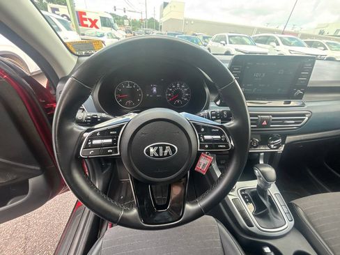 Used 2021 Kia Seltos S FWD image 13