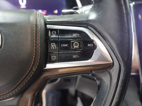 Used 2021 Jeep Grand Cherokee L Summit w/ Advanced Protech Group IV AWD/4WD image 39