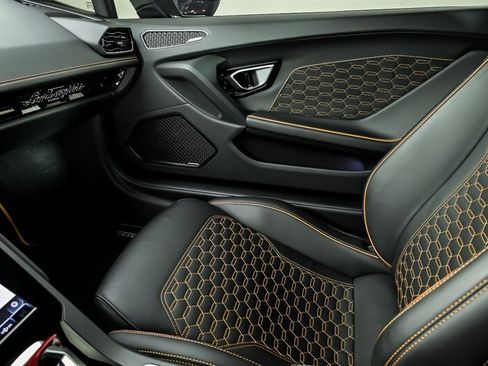 Used 2020 Lamborghini Huracan EVO AWD/4WD image 31