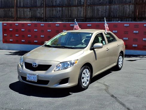Used 2009 Toyota Corolla LE FWD image 1