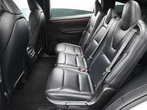 Used 2020 Tesla Model X Long Range image 28