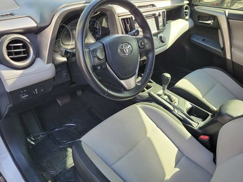 Used 2018 Toyota RAV4 XLE FWD image 27
