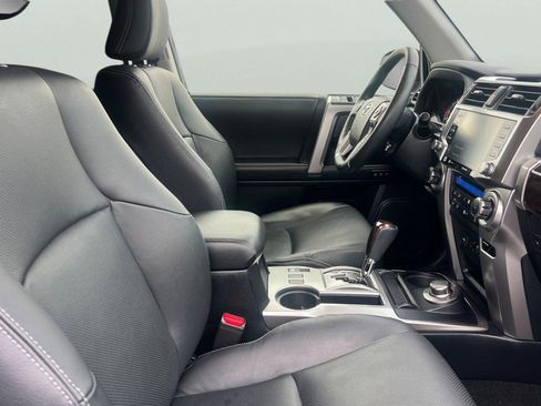 Used 2024 Toyota 4Runner Limited image 21