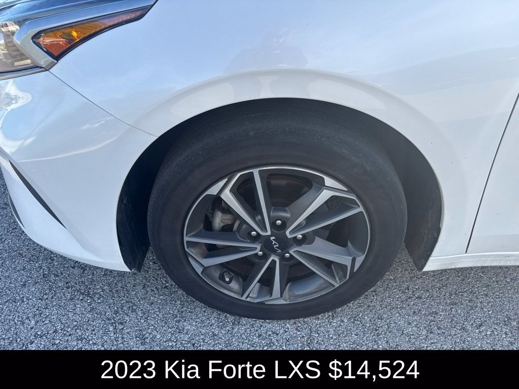 Used 2023 Kia Forte LXS FWD image 9