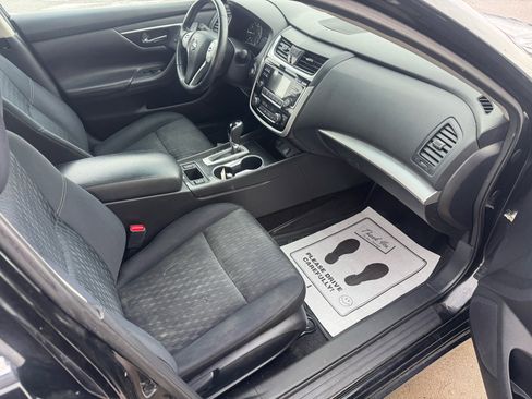 Used 2018 Nissan Altima 2.5 SV image 11