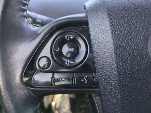 Used 2021 Toyota Prius Limited image 24