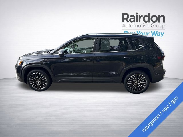 Used 2025 Volkswagen Taos SE FWD image 4