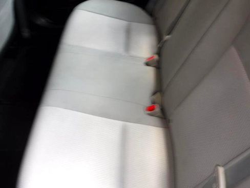 Used 2014 Toyota Corolla LE image 27