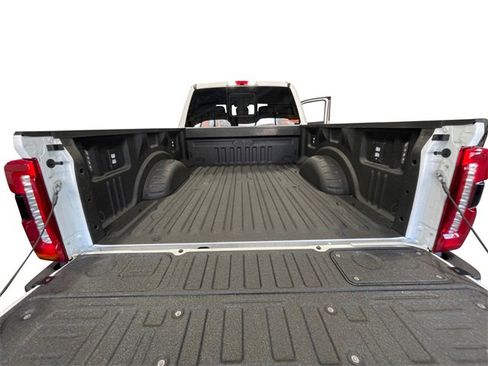 New 2026 Ford F250 Lariat w/ Black Appearance Package image 19