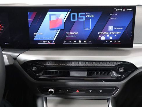 Used 2025 BMW M2 image 23