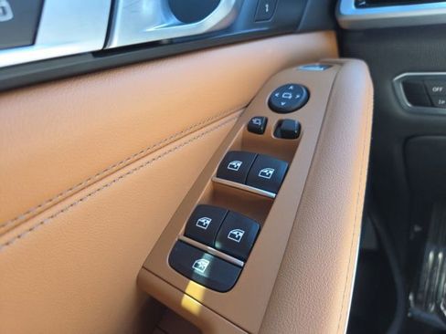 Used 2023 BMW X5 sDrive40i w/ Parking Assistance Package image 39