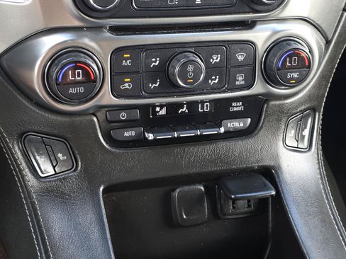 Used 2020 Chevrolet Tahoe LT w/ Texas Edition Package RWD image 24