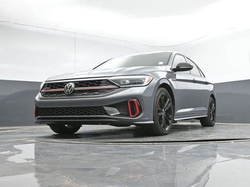 Used 2022 Volkswagen Jetta GLI Autobahn FWD image 40