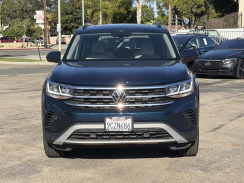 Used 2022 Volkswagen Atlas SE w/ Panoramic Sunroof Package image 2