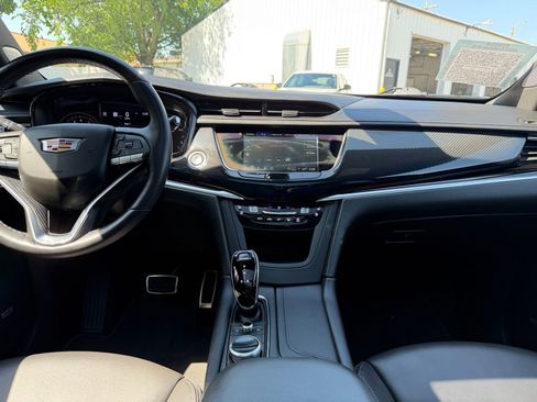 Used 2024 Cadillac XT6 Sport w/ Technology Package AWD/4WD image 20