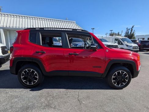 Used 2023 Jeep Renegade Trailhawk w/ Trailhawk Elite Group image 4