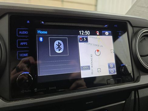 Used 2019 Toyota Tacoma TRD Off-Road image 48