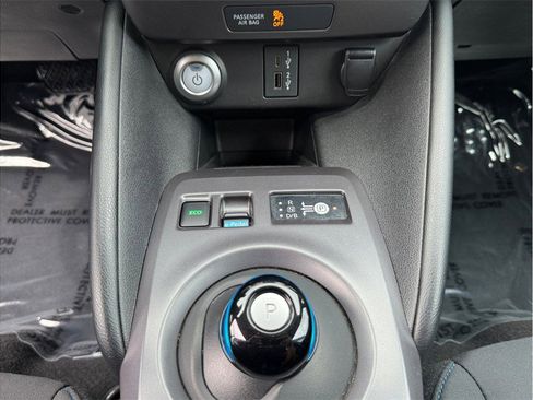 Used 2022 Nissan Leaf S Plus image 11