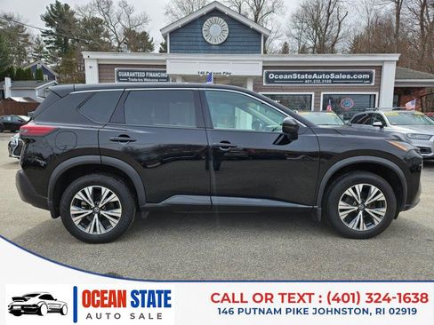 Used 2021 Nissan Rogue SV image 6