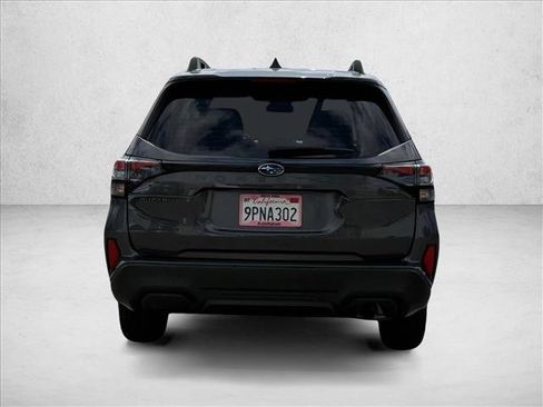 Used 2025 Subaru Forester AWD/4WD image 7