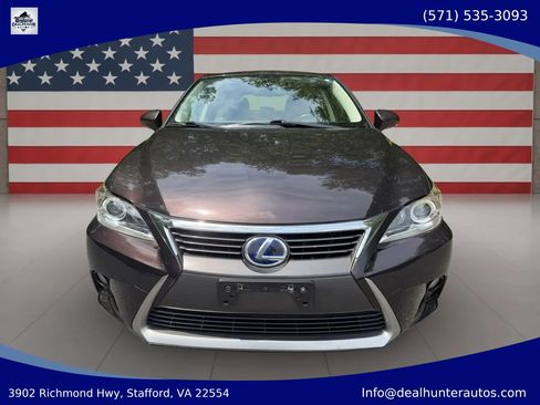 Used 2014 Lexus CT 200h w/ Seat Comfort Package FWD image 2