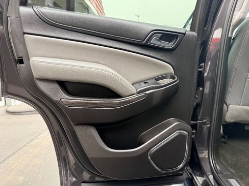 Used 2017 Chevrolet Tahoe LT w/ LT Signature Package image 30