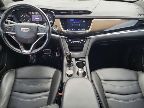 Used 2021 Cadillac XT6 Sport w/ Platinum Package image 14