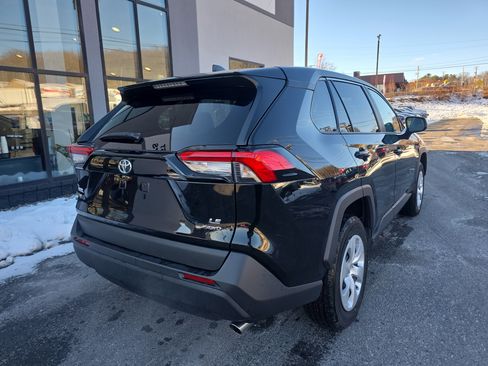 Used 2025 Toyota RAV4 LE image 30