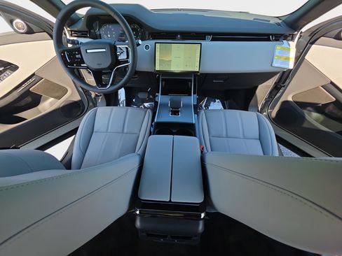 New 2026 Land Rover Range Rover Evoque S AWD/4WD image 9