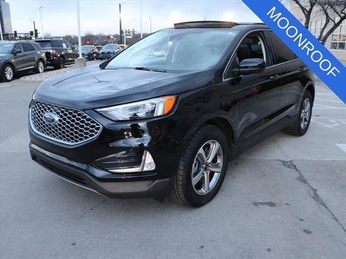 Used 2024 Ford Edge SEL w/ Convenience Package image 2
