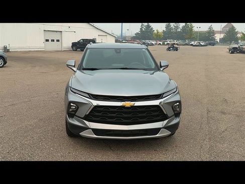 Used 2025 Chevrolet Blazer LT w/ Convenience Package AWD/4WD image 31