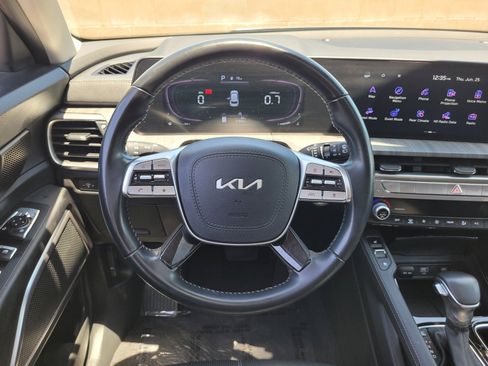 Used 2024 Kia Telluride EX FWD image 17