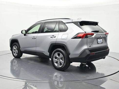 Used 2025 Toyota RAV4 LE AWD/4WD image 7