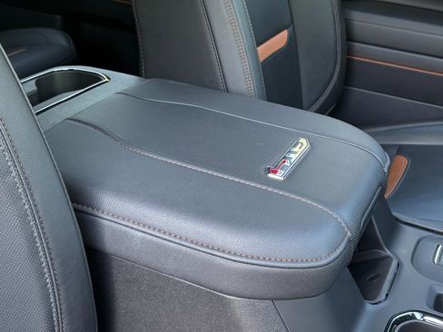 Used 2024 GMC Sierra 2500 AT4 w/ AT4 Premium Plus Package AWD/4WD image 29