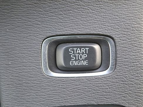 Used 2013 Volvo S60 T5 image 24