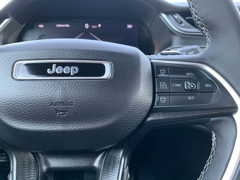 Used 2024 Jeep Grand Cherokee L Laredo image 22