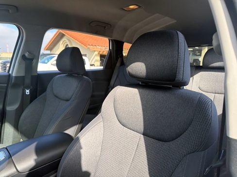 Used 2023 Hyundai Santa Fe SE FWD image 12
