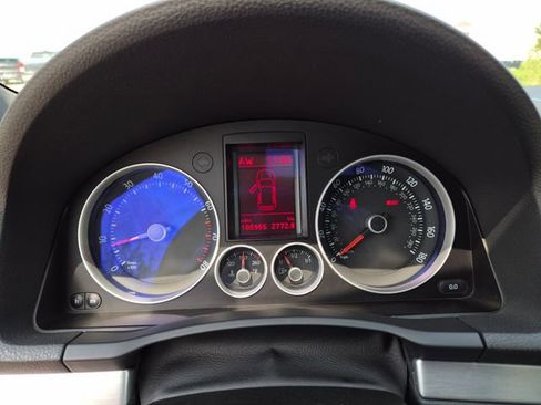 Used 2009 Volkswagen GTI 2-Door FWD image 23