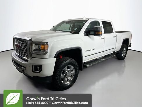 Used 2016 GMC Sierra 3500 Denali w/ Duramax Plus Package image 4