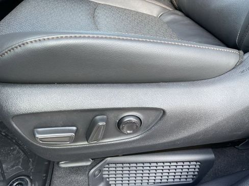 New 2026 Toyota Sienna Platinum AWD/4WD image 13
