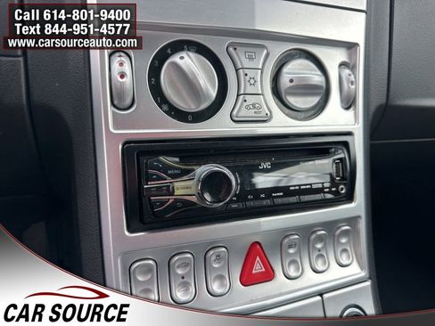 Used 2007 Chrysler Crossfire Base image 15