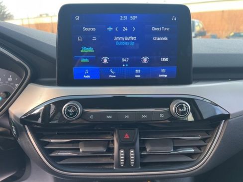 Used 2020 Ford Escape SE image 27