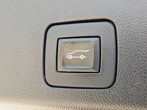 Used 2021 Buick Encore GX Essence w/ Advanced Technology Package AWD/4WD image 19