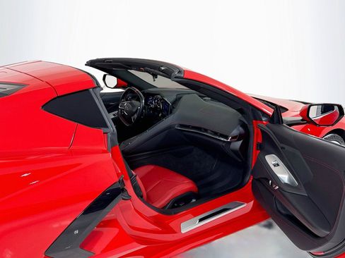 Used 2020 Chevrolet Corvette Stingray Coupe w/ 1LT RWD image 29