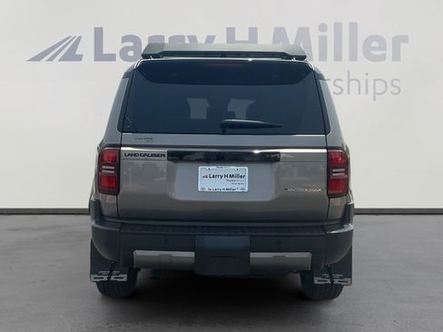 Used 2024 Toyota Land Cruiser AWD/4WD image 4